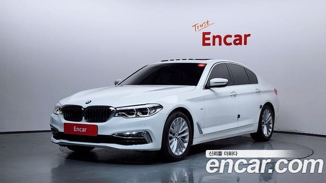BMW 5 Series — фото 1