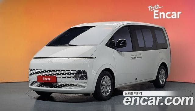 Hyundai Staria — фото 1