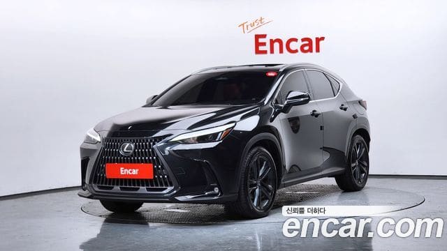 Lexus NX350h — фото 1