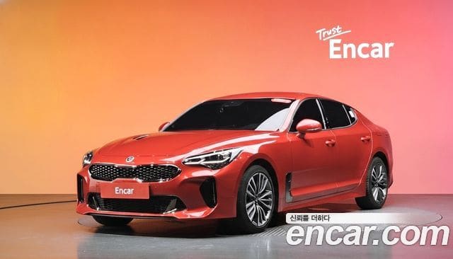 Kia Stinger — фото 1