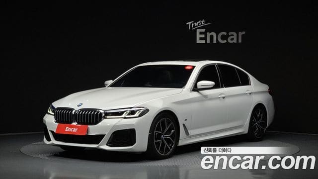 BMW 5 Series — фото 1