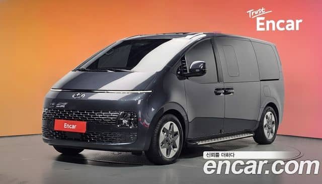 Hyundai Staria