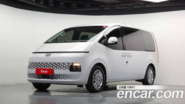 Hyundai Staria