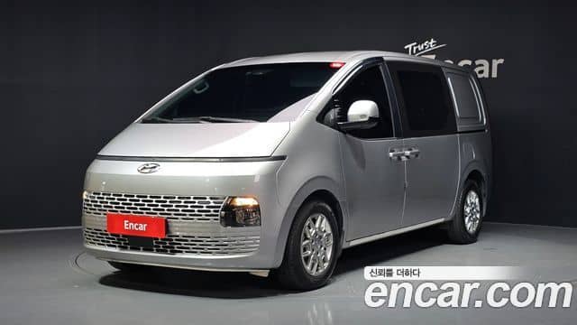 Hyundai Staria
