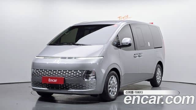 Hyundai Staria