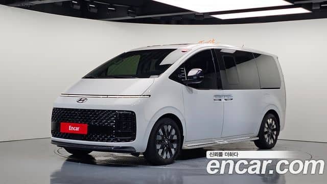 Hyundai Staria