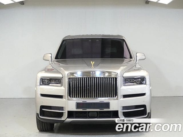 Rolls-Royce Cullinan — фото 1