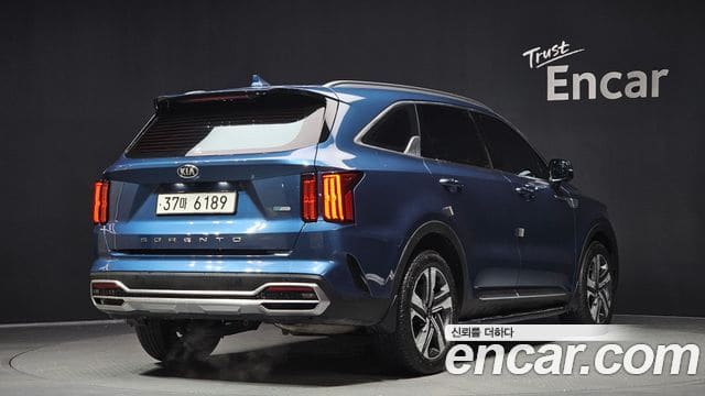 Kia Sorento — фото 1