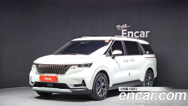 Kia Carnival — фото 1