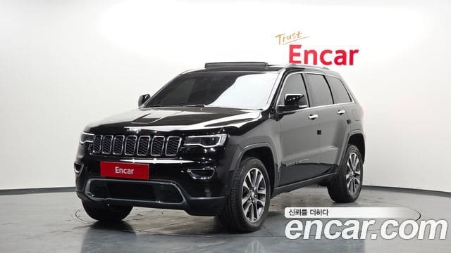 Jeep Grand Cherokee — фото 1