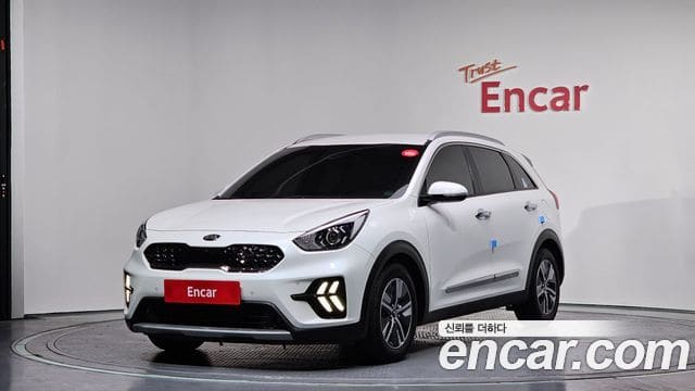 Kia Niro — фото 1