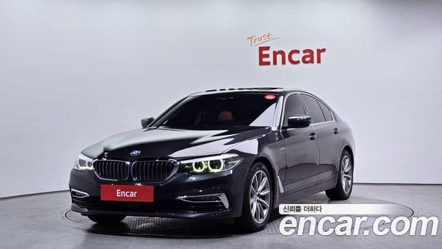 BMW 5 Series — фото 1