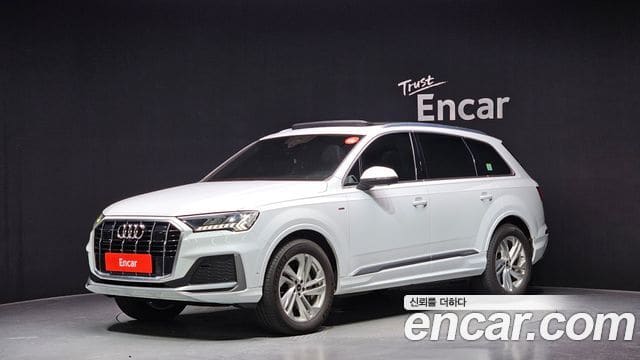 Audi Q7 — фото 1