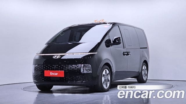 Hyundai Staria — фото 1