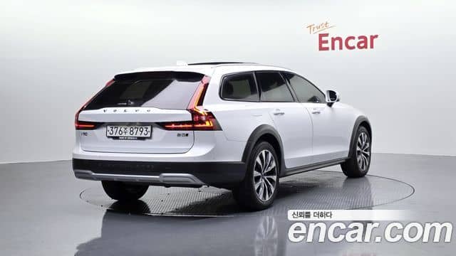 Volvo V90 Cross Country