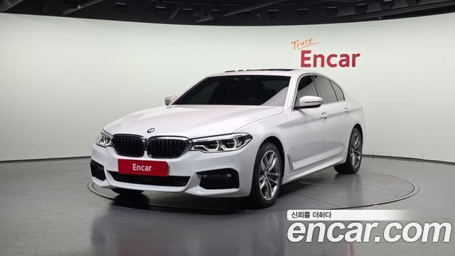 BMW 5 Series — фото 1