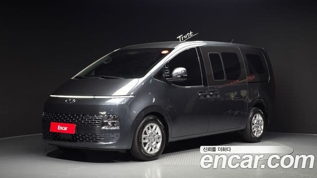 Hyundai Staria — фото 1