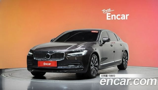 Volvo S90 — фото 1
