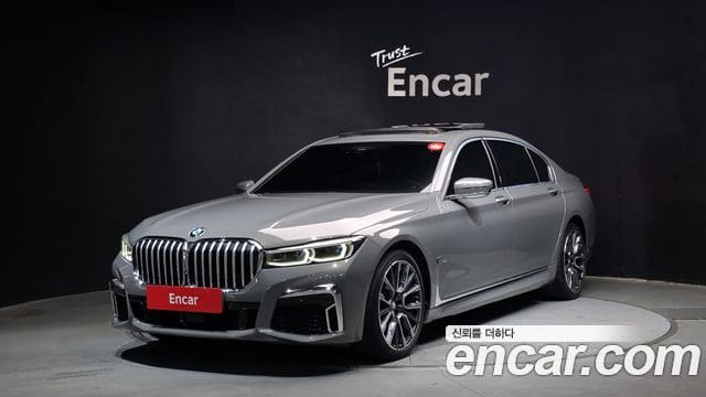 BMW 7 Series — фото 1