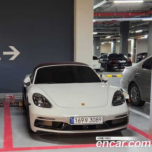 Porsche 718 Boxster