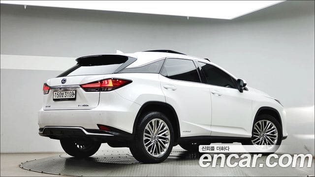 Lexus RX450h — фото 1