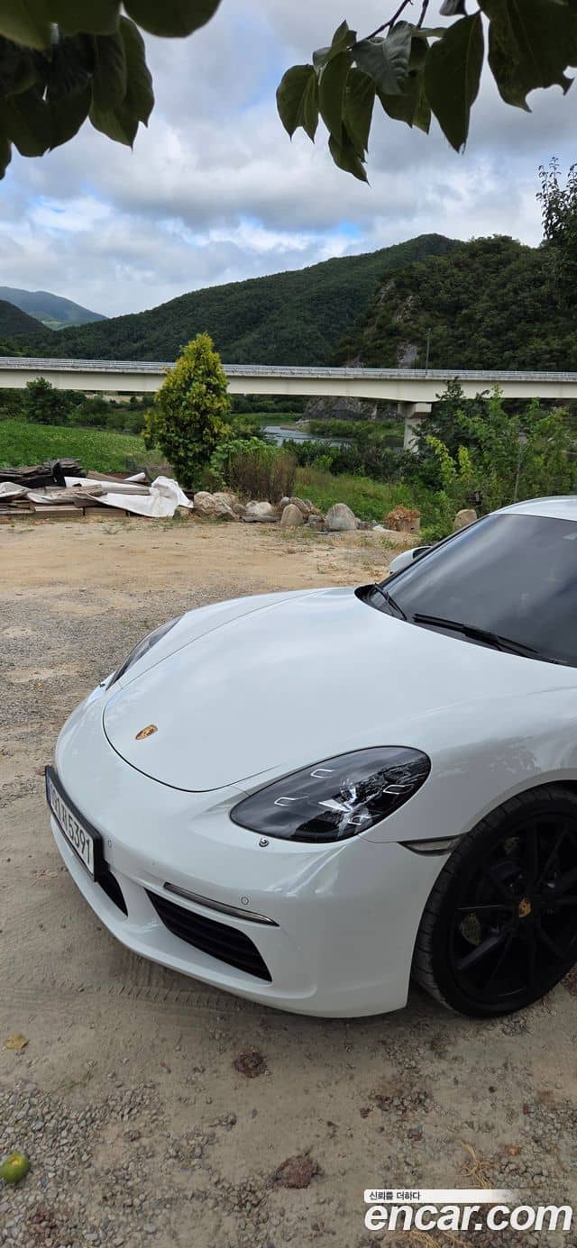 Porsche 718 Cayman