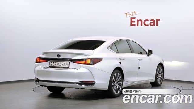 Lexus ES300h