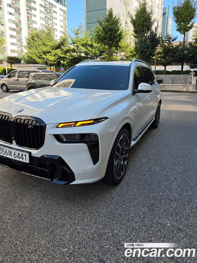 BMW X7