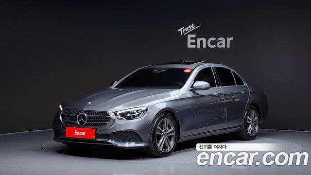 Mercedes-Benz E-Class — фото 1