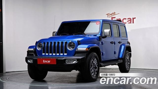 Jeep Wrangler — фото 1