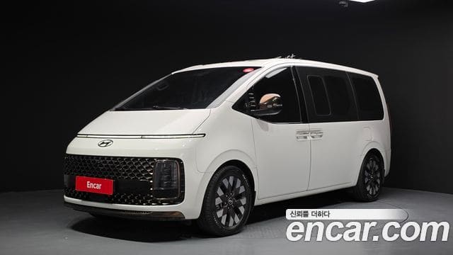 Hyundai Staria — фото 1