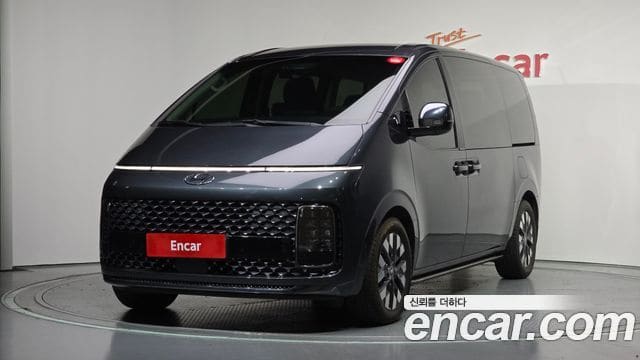 Hyundai Staria — фото 1