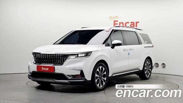 Kia Carnival — фото 1