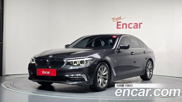 BMW 5 Series — фото 1