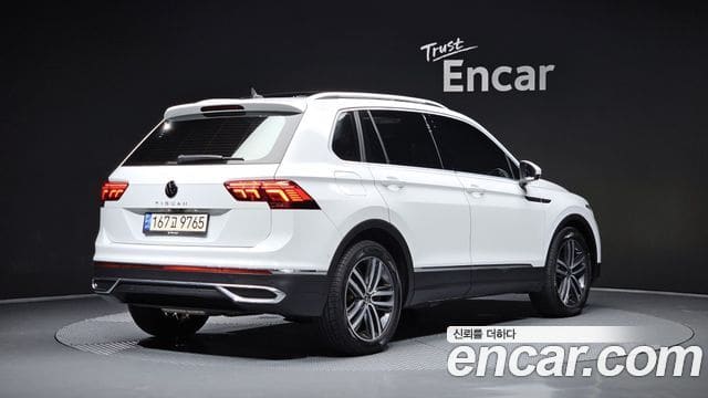 Volkswagen Tiguan — фото 1