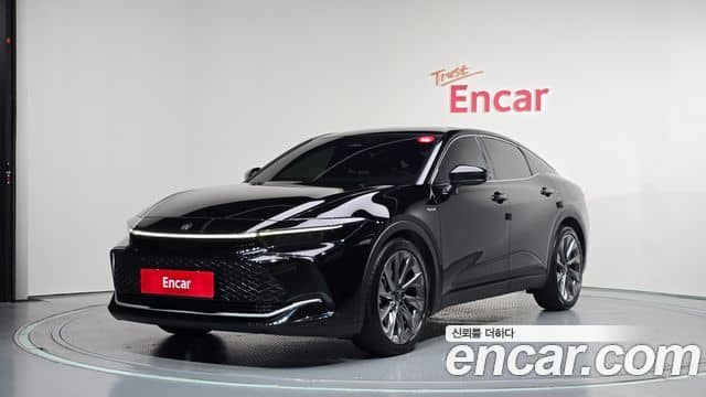 Toyota Crown Crossover