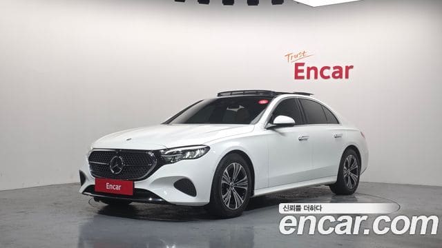 Mercedes-Benz E-Class — фото 1