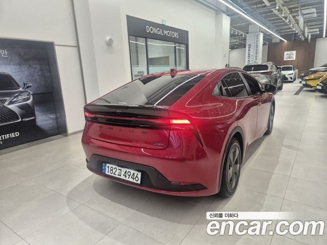 Toyota Prius — фото 1