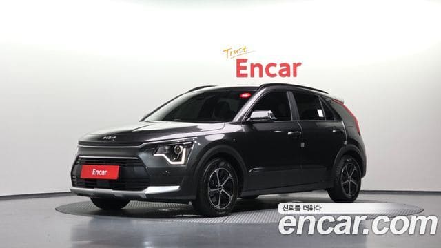 Kia Niro — фото 1