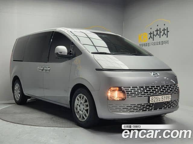 Hyundai Staria