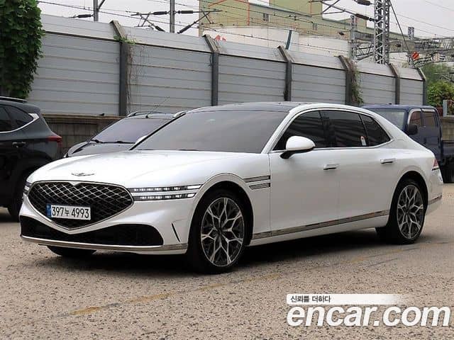 Genesis G90