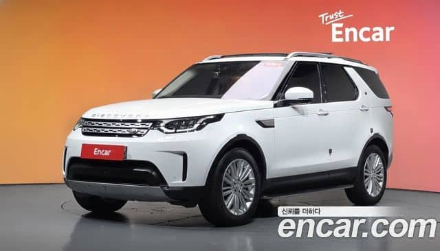 Land Rover Discovery 5