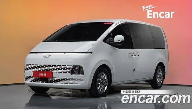 Hyundai Staria