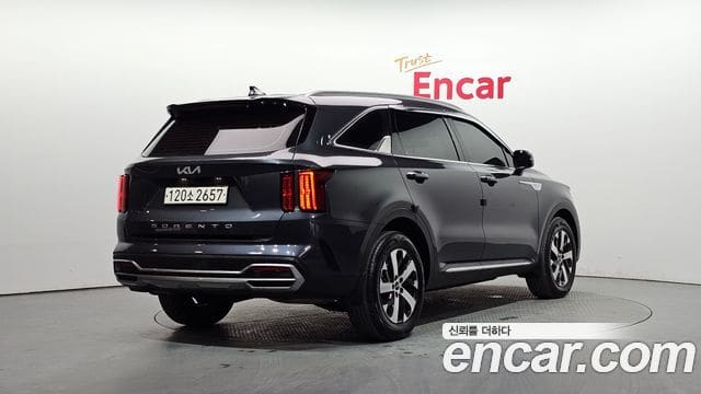 Kia Sorento — фото 1