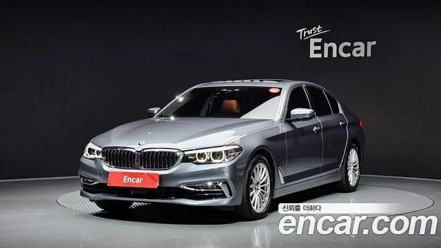 BMW 5 Series — фото 1