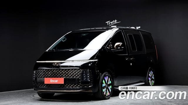 Hyundai Staria — фото 1