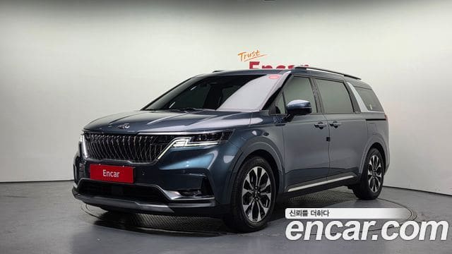 Kia Carnival — фото 1