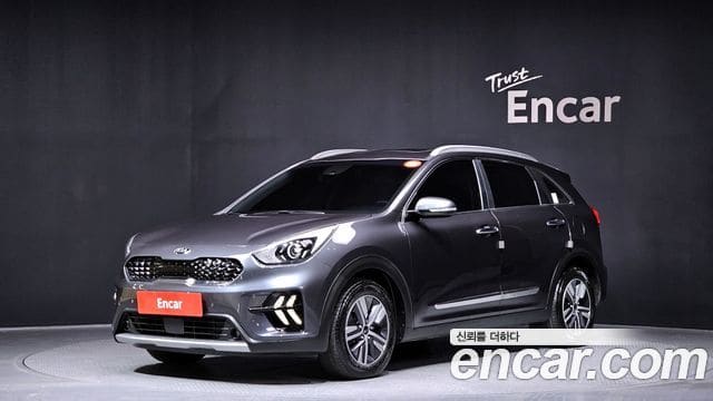 Kia Niro — фото 1