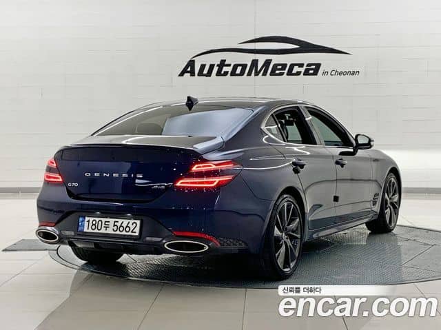 Genesis G70