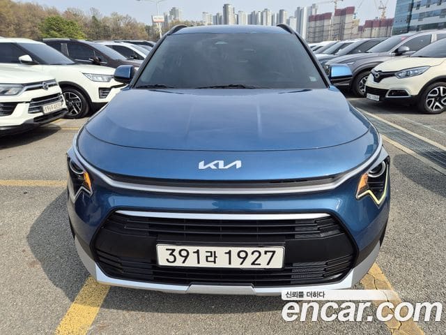 Kia Niro — фото 1
